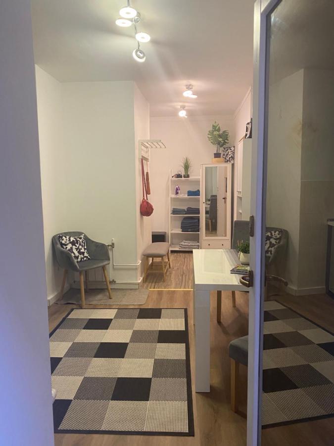 Tatra Apartment By The Danube Fully Accessible Budapeste Exterior foto